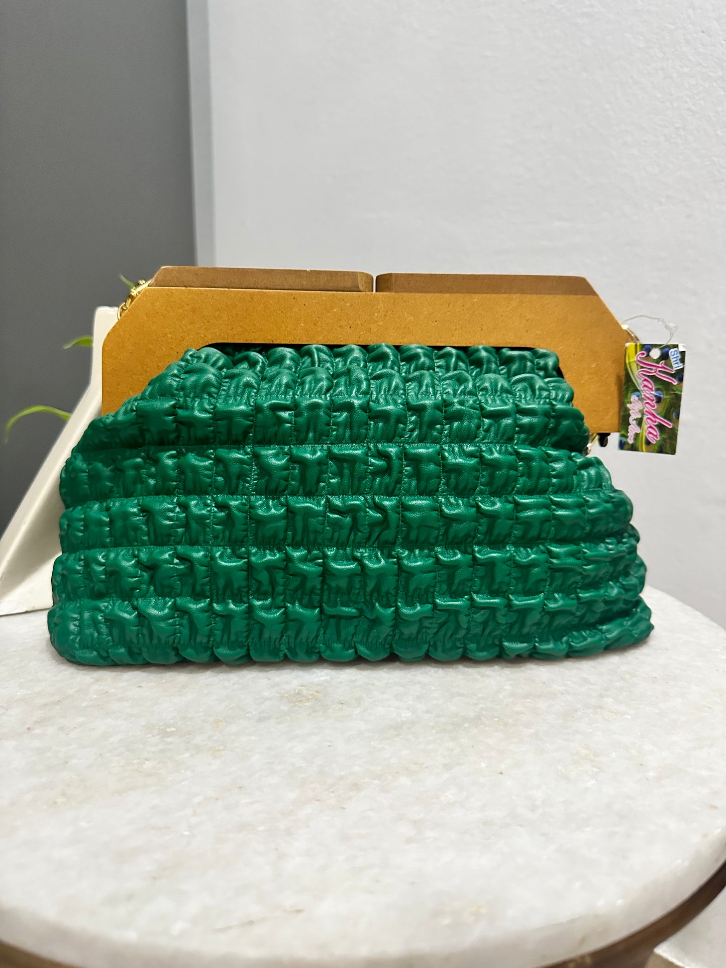 Wooden clutch