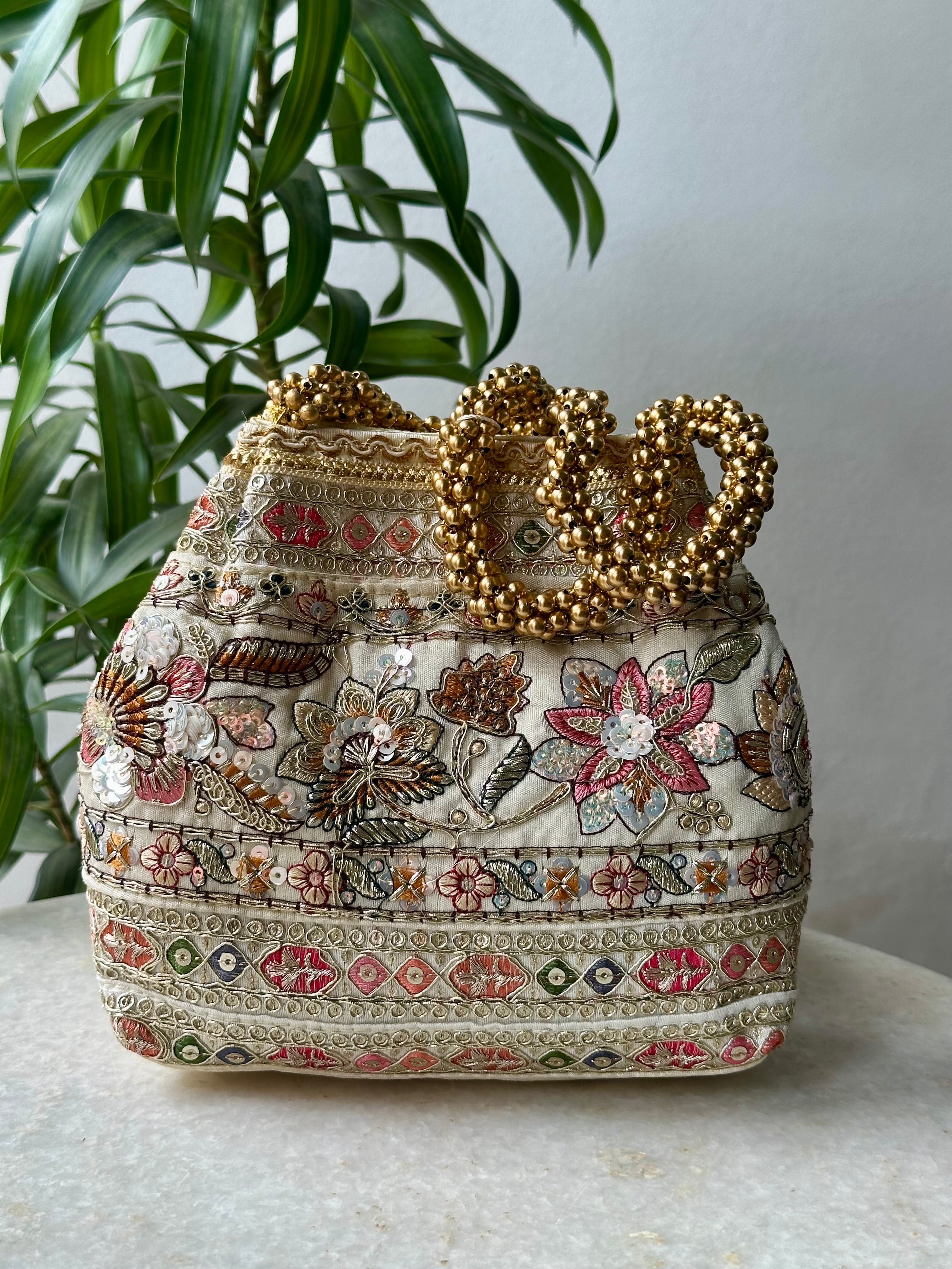 Zarii Potli Bag