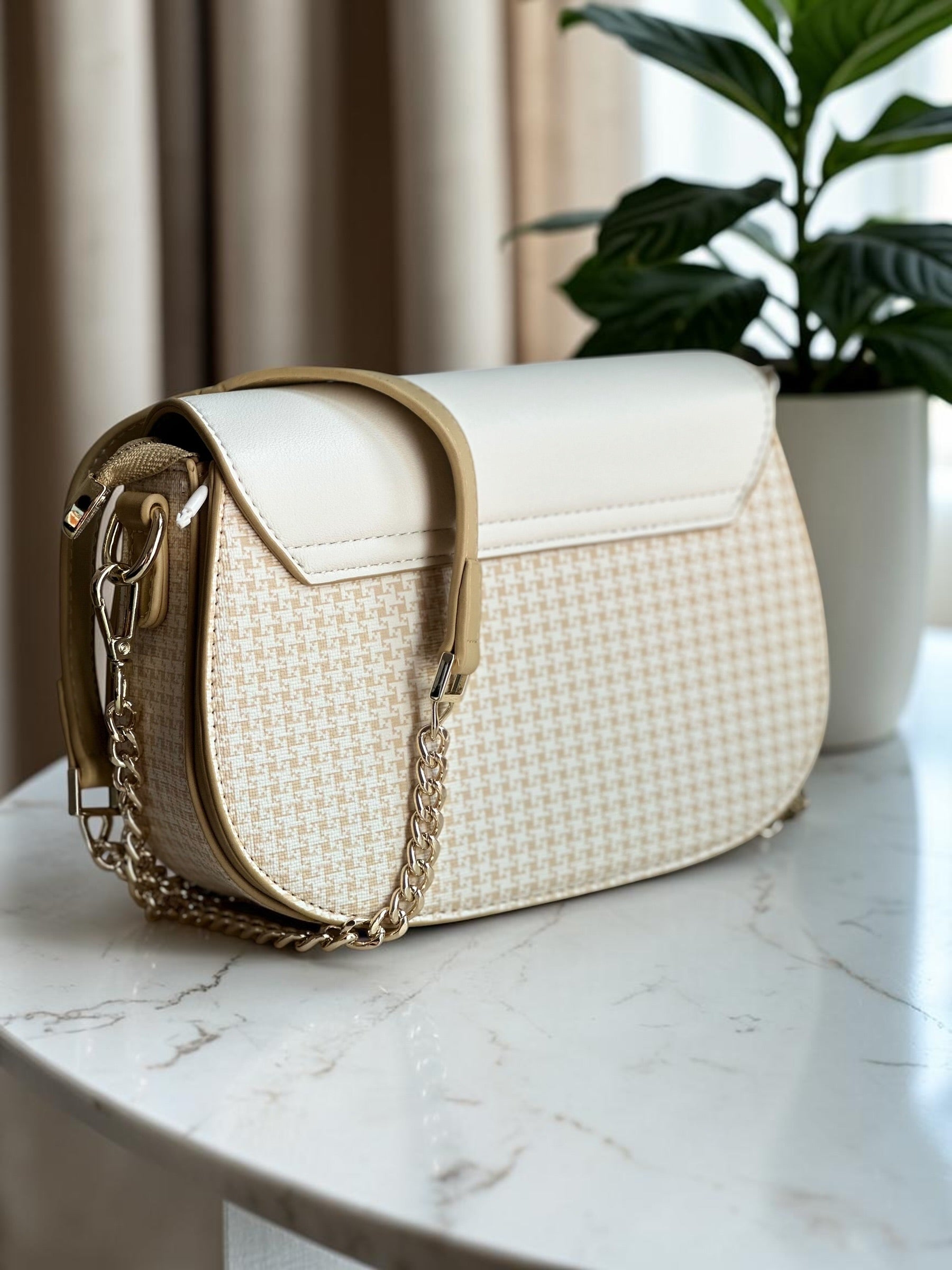 Ivory Luxe Chain Sling Bag