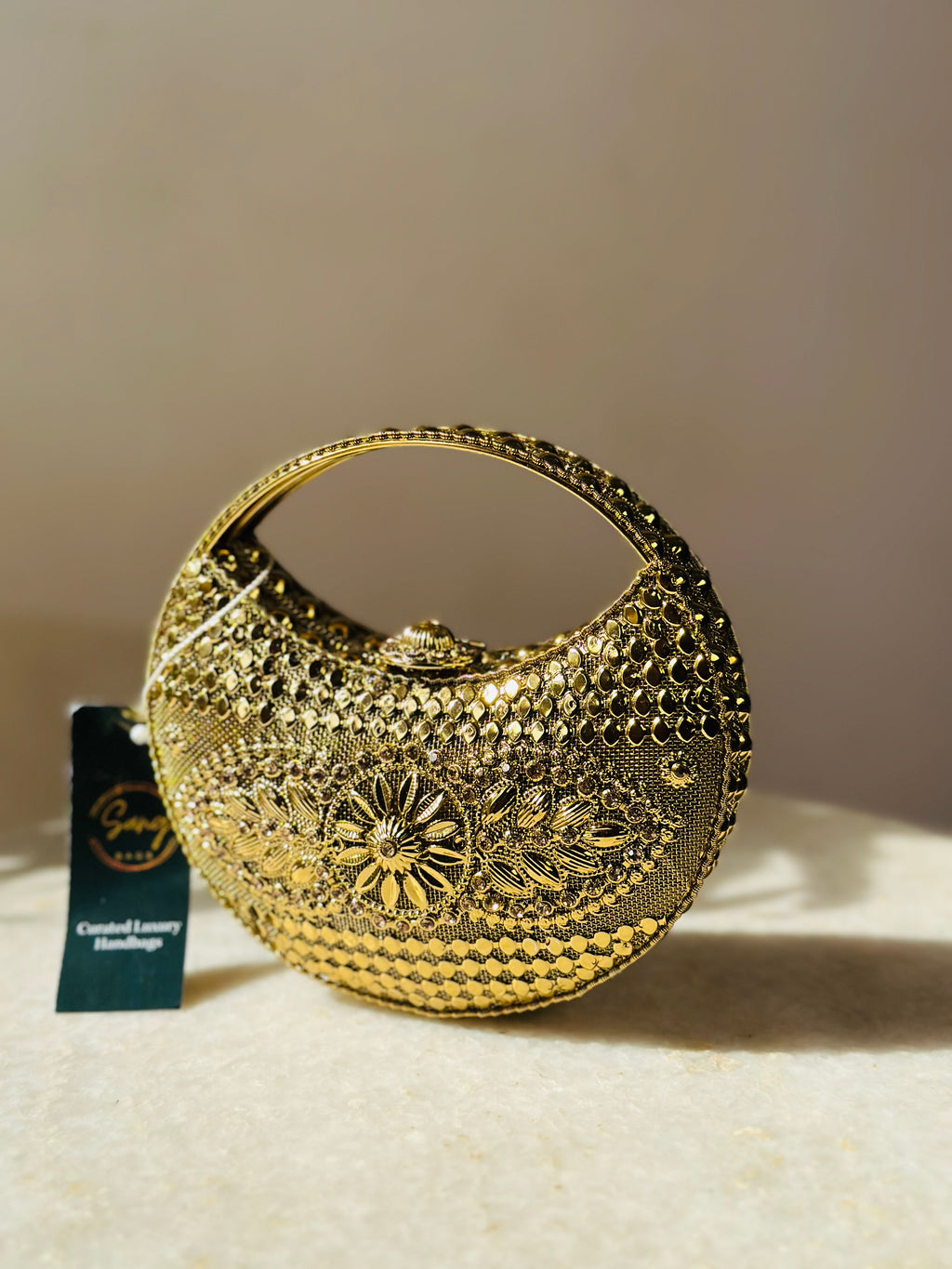 Durga Metal clutch