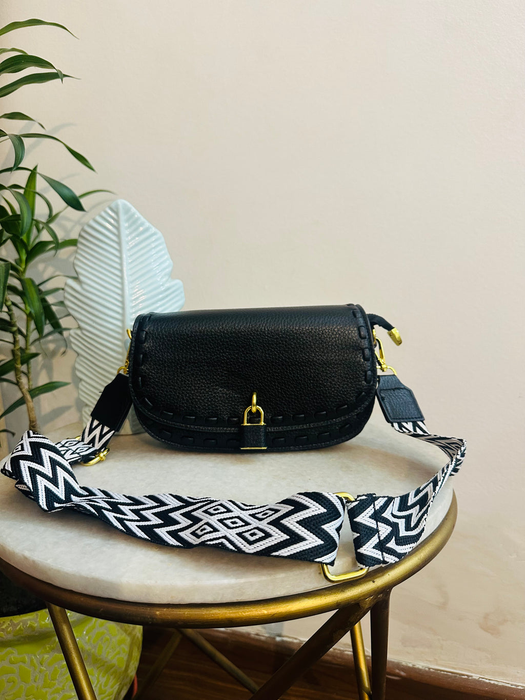 Lock Saddle Bag