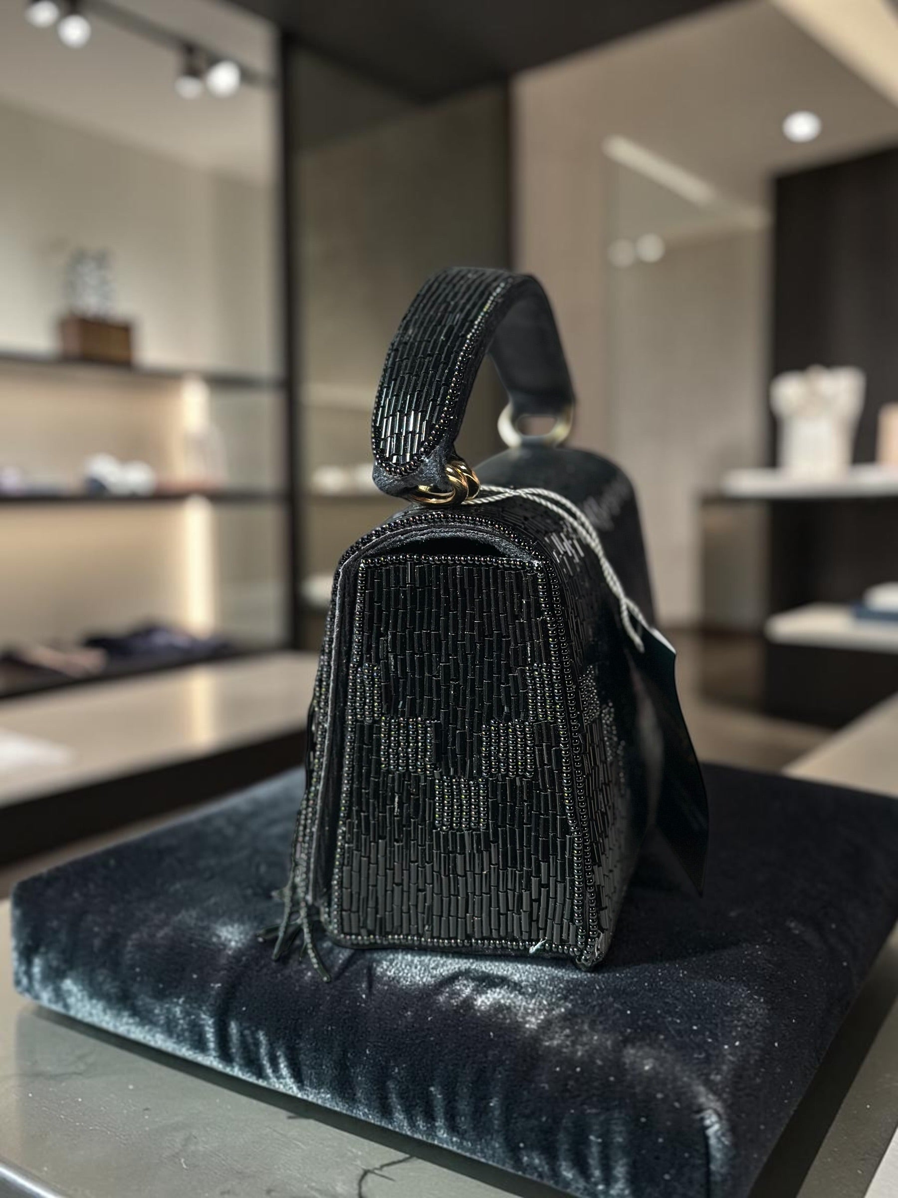 Pearl fringe Purse