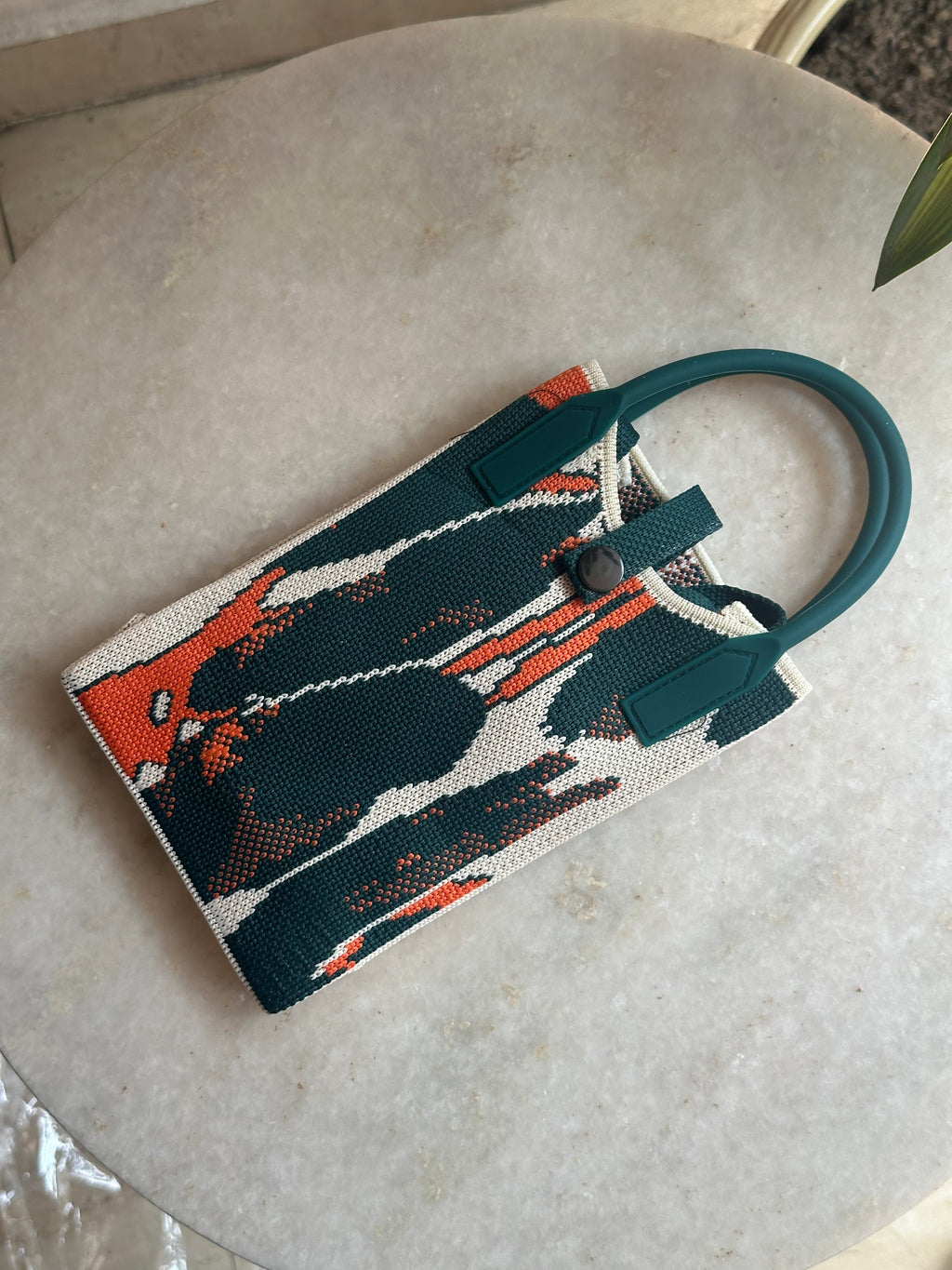 Knitted Mobile Sling