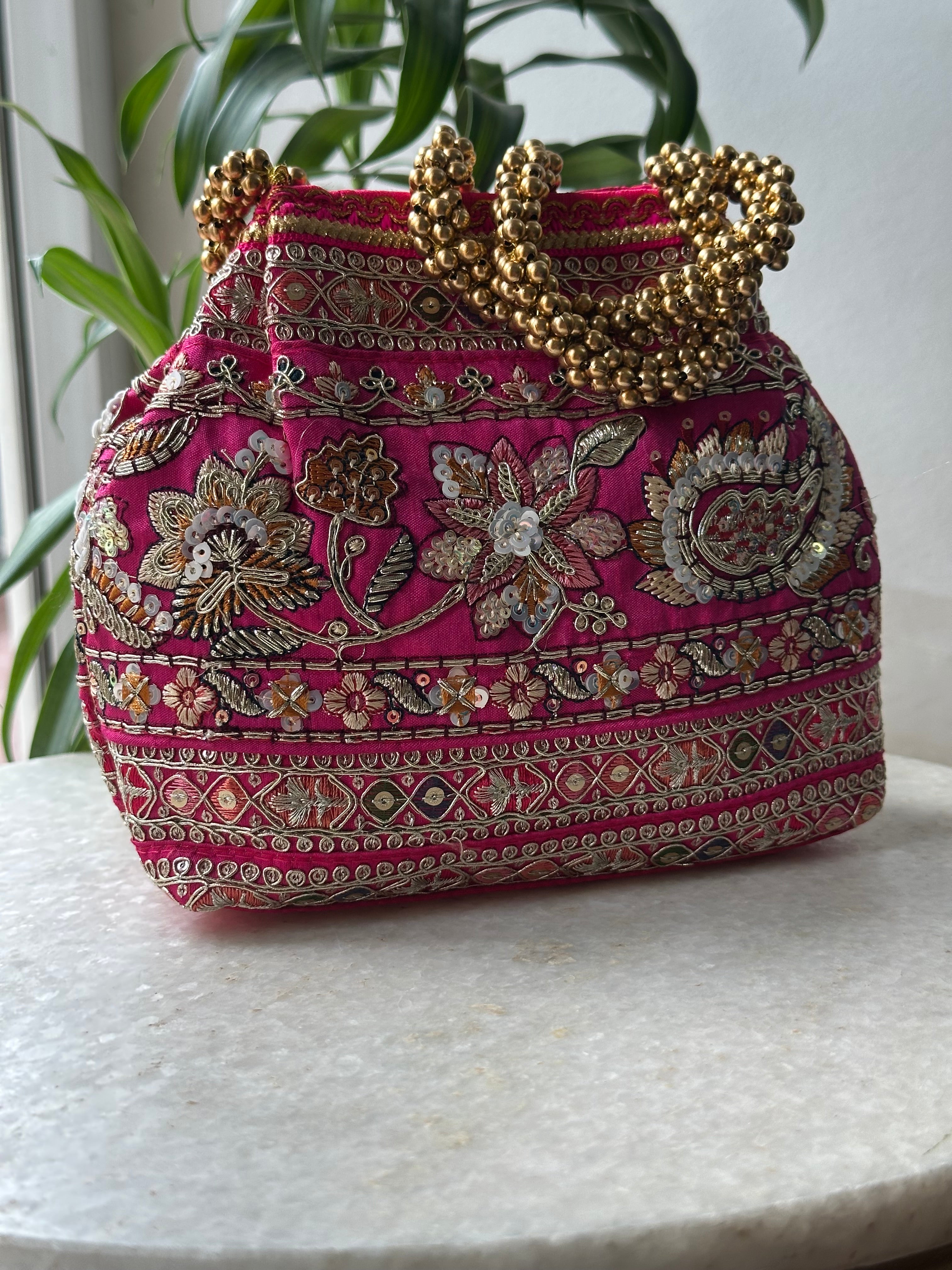 Zarii Potli Bag