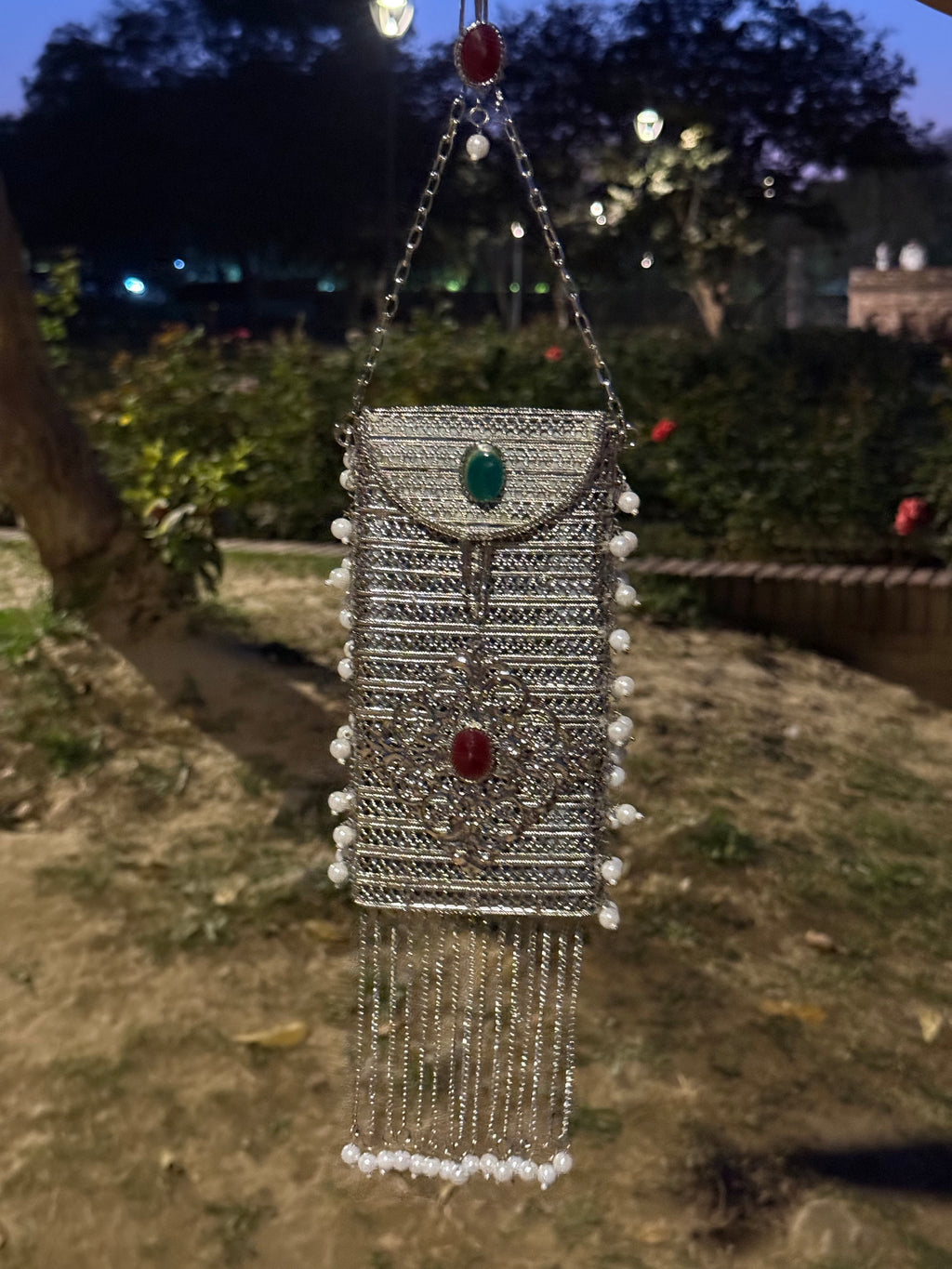 Kundan Metal Mobile Purse